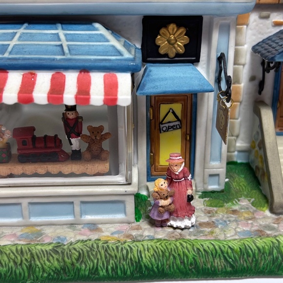 Partylite Olde World Village Candle / Tea light House, Toy Shoppe. NEW - Picture 3 of 11